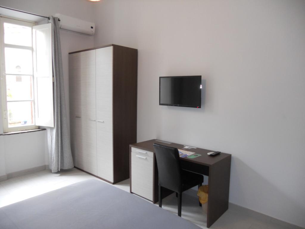 Sant'Agostino Affittacamere Reggio Calabria Habitación foto