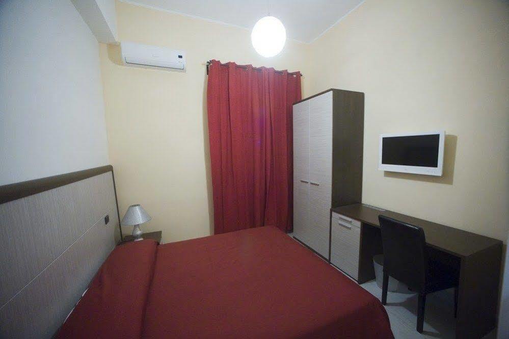 Sant'Agostino Affittacamere Reggio Calabria Exterior foto